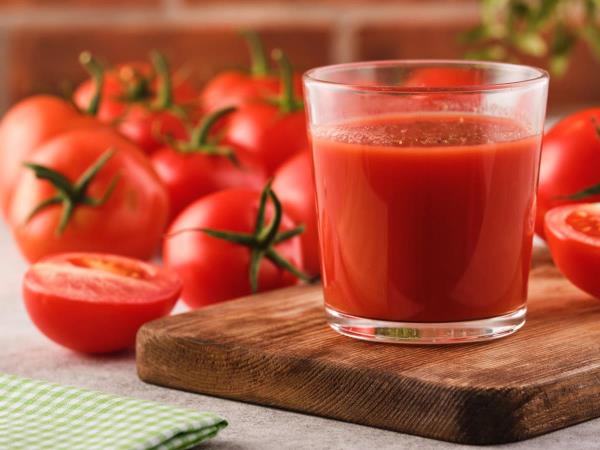 Was passiert, wenn Sie zum Frühstück Tomatensaft trinken?